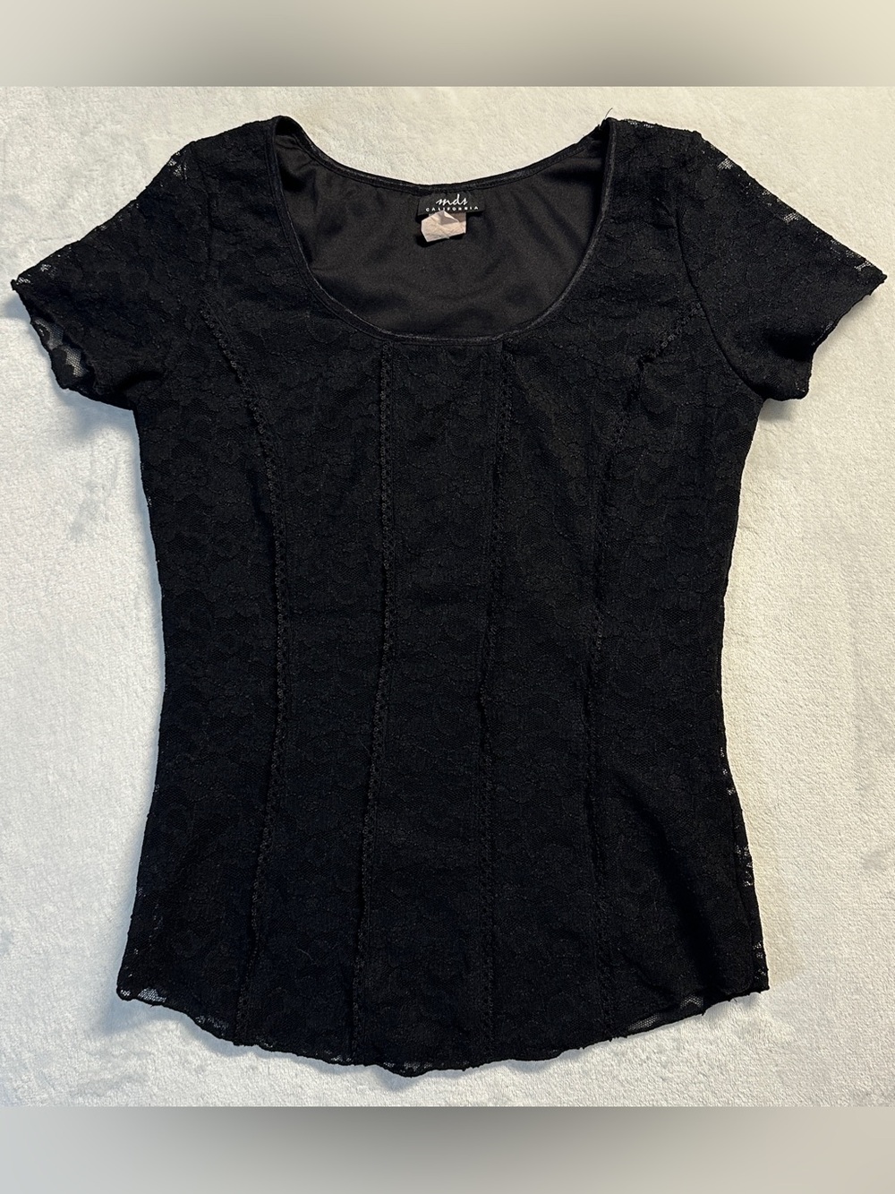 Y2K MDS women's black slim fit lace tee, S.